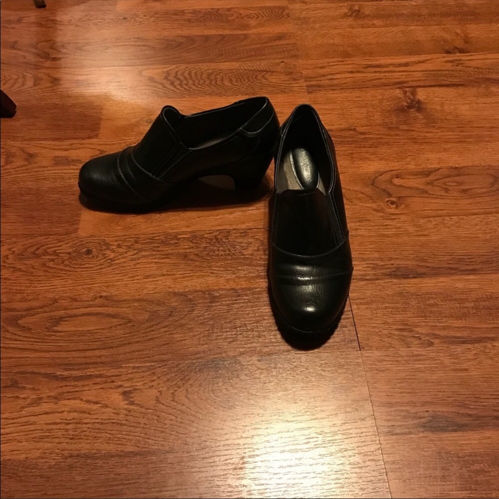 Avenue Black slide in cloud walkers